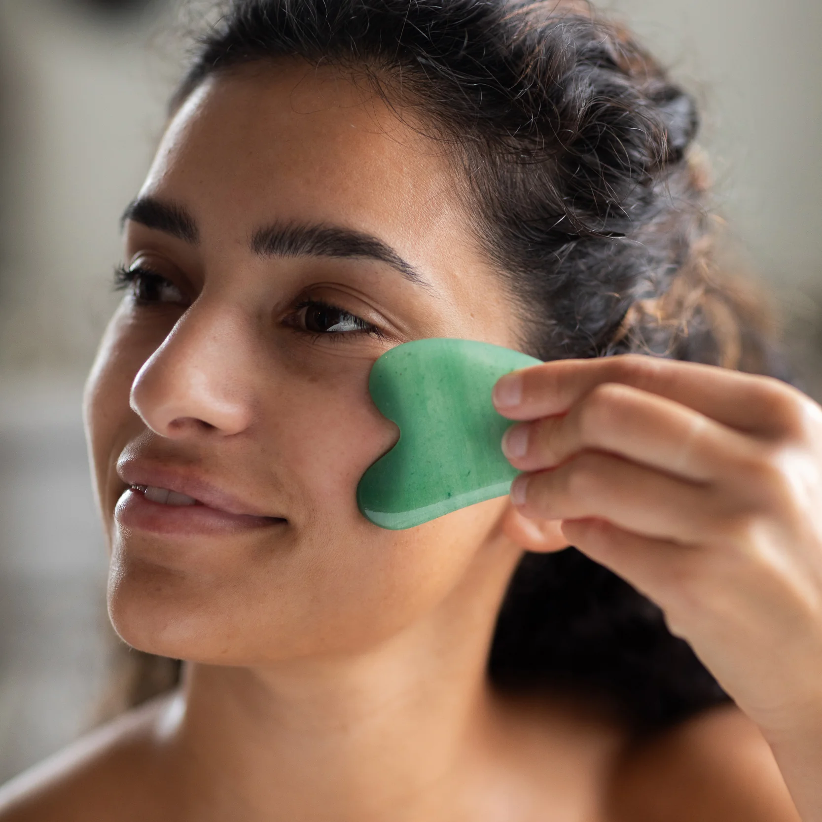 Jade Gua Sha Stone - Image 3
