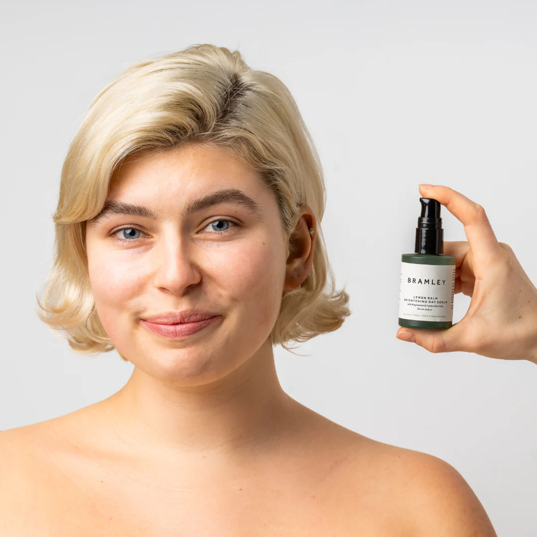 Lemon Balm Brightening Serum - Image 7