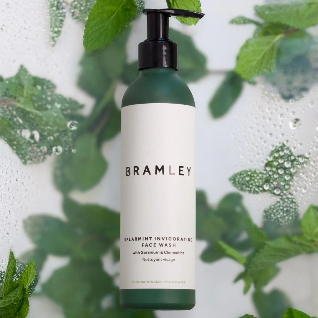 Spearmint Invigorating Face Wash - Image 7