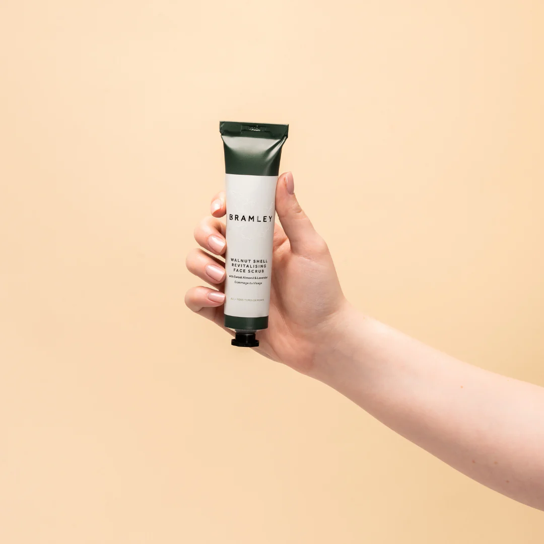 Walnut Shell Revitalising Face Scrub - Image 4